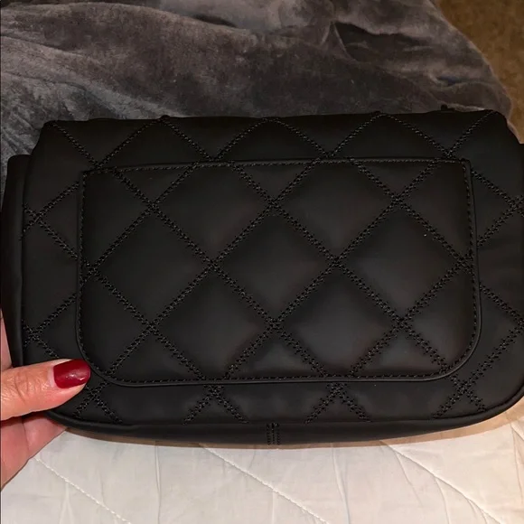 Tory Burch Black Quilted Shoulder Bag - Picture 8 of 8